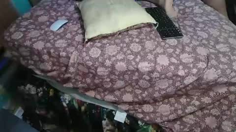 aCACiAs2022 online show from 05-12-26, 06:32