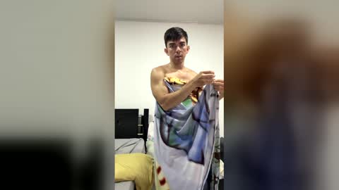 centric independent model   online show from 12-22-25, 01:41