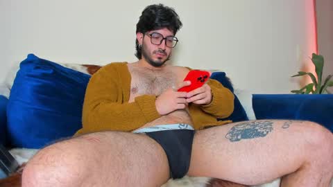 Snapshot of ackerman_eren_ chatting on 01-15-25, 01:09 R. online show from 01-15-25, 01:09