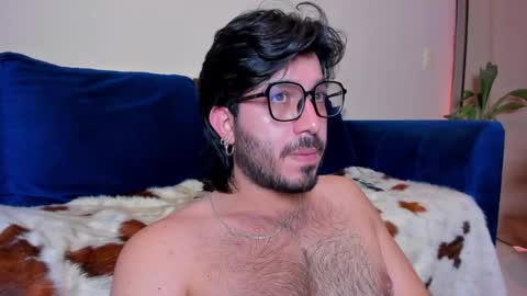 Snapshot of ackerman_eren_ chatting on 01-31-25, 07:08 R. online show from 01-31-25, 07:08