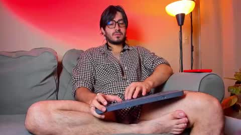 Snapshot of ackerman_eren_ chatting on 10-03-25, 10:45 R. online show from 10-03-25, 10:45