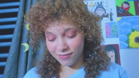 Snapshot of ada_gales_ chatting on 05-28-26, 04:43 Isa online show from 05-28-26, 04:43