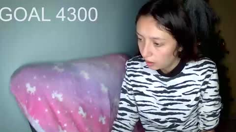 Snapshot of ada_naugthy1 chatting on 01-05-25, 01:35 Ada naugthy28 online show from 01-05-25, 01:35