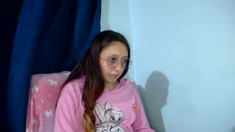 Snapshot of ada_naugthy1 chatting on 10-15-25, 04:29 Ada naugthy28 online show from 10-15-25, 04:29