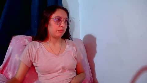 Snapshot of ada_naugthy1 chatting on 10-21-25, 01:39 Ada naugthy28 online show from 10-21-25, 01:39