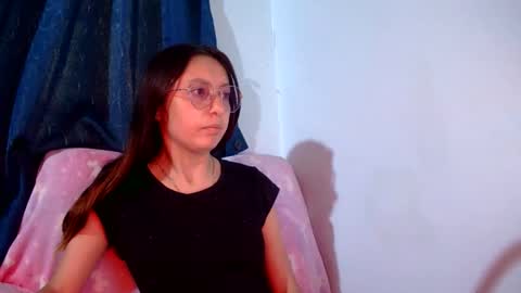 Snapshot of ada_naugthy1 chatting on 10-23-25, 01:43 Ada naugthy28 online show from 10-23-25, 01:43