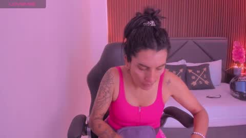 Snapshot of ada_oconnor_x_ chatting on 03-10-25, 05:18 ada oconnor x ..flaca..bella online show from 03-10-25, 05:18