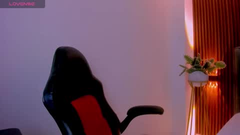 Snapshot of ada_oconnor_x_ chatting on 10-18-25, 05:14 ada oconnor x ..flaca..bella online show from 10-18-25, 05:14