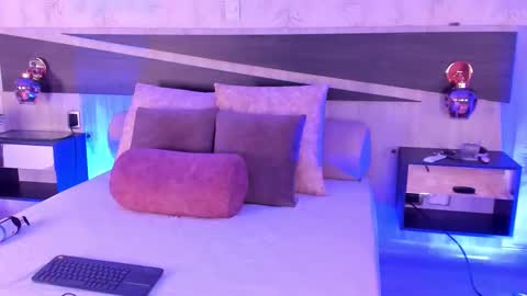  Adaa  online show from 12-18-25, 03:45