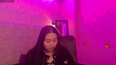 Adaira online show from 12-05-25, 04:32