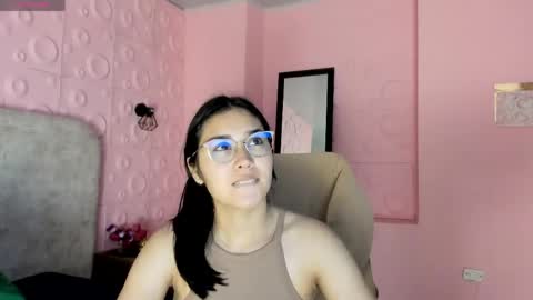 Snapshot of adaira31 chatting on 05-14-26, 11:28 Adaira online show from 05-14-26, 11:28