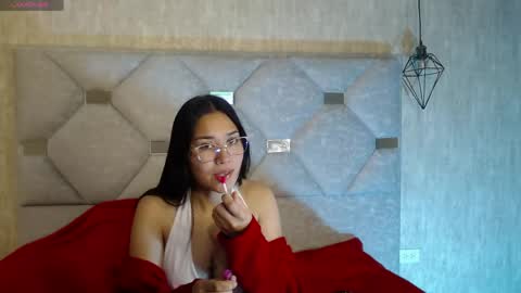 Snapshot of adaira31 chatting on 05-16-26, 12:15 Adaira online show from 05-16-26, 12:15