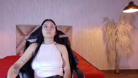Snapshot of adaira31 chatting on 06-10-26, 12:37 Adaira online show from 06-10-26, 12:37