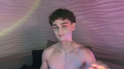 Snapshot of adam_21cm chatting on 12-12-24, 03:48 Adam online show from 12-12-24, 03:48