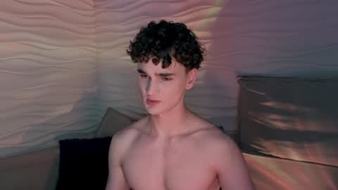 Snapshot of adam_21cm chatting on 12-15-24, 07:21 Adam online show from 12-15-24, 07:21