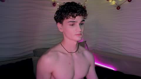 Snapshot of adam_21cm chatting on 01-04-25, 04:11 Adam online show from 01-04-25, 04:11