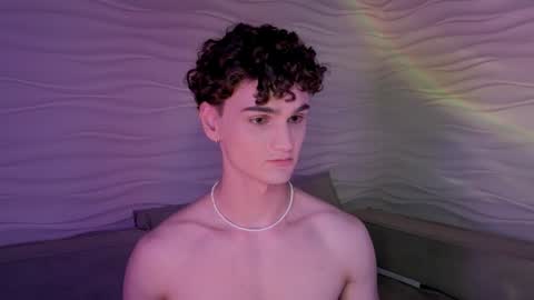 Snapshot of adam_21cm chatting on 01-17-25, 07:38 Adam online show from 01-17-25, 07:38