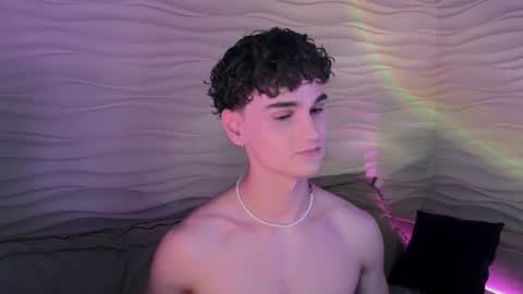 Snapshot of adam_21cm chatting on 01-25-25, 04:13 Adam online show from 01-25-25, 04:13