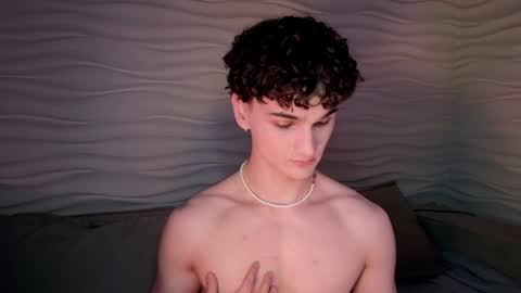 Snapshot of adam_21cm chatting on 02-02-25, 04:43 Adam online show from 02-02-25, 04:43