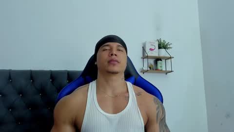 adam boss online show from 11-11-25, 09:26