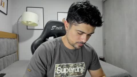 Snapshot of adam_clarke chatting on 10-29-25, 12:35 adam clarke online show from 10-29-25, 12:35