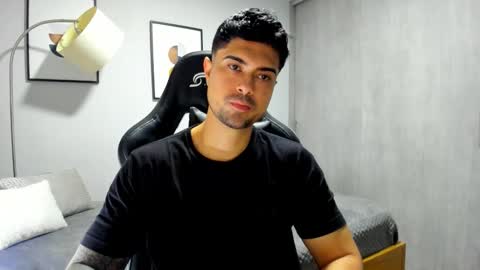 Snapshot of adam_clarke chatting on 11-13-25, 02:49 adam clarke online show from 11-13-25, 02:49