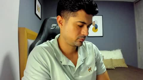 adam clarke online show from 04-25-26, 01:52