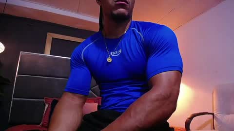 adam_fit19cm online show from 04-14-26, 02:01