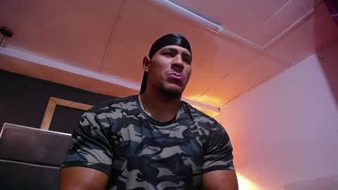 adam_fit19cm online show from 04-22-26, 01:56