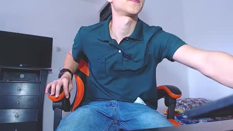 adam hot11 online show from 02-15-26, 10:06