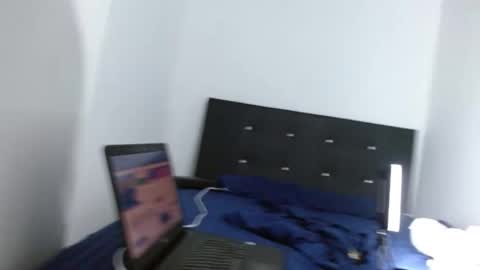 Snapshot of adam_shilder7 chatting on 12-18-25, 01:22 adam shilder7 online show from 12-18-25, 01:22