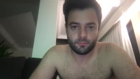 Snapshot of adamagreen99 chatting on 01-16-25, 09:51 Alberto online show from 01-16-25, 09:51