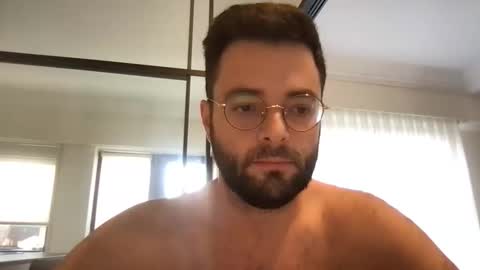 Snapshot of adamagreen99 chatting on 01-25-25, 02:58 Alberto online show from 01-25-25, 02:58