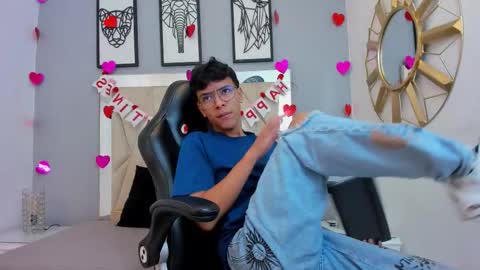 Adams Bobby online show from 02-16-26, 11:39