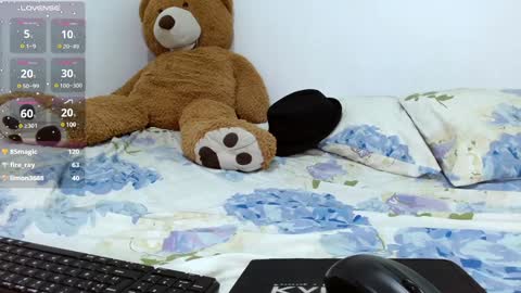 Snapshot of adams_niki chatting on 01-23-25, 06:17 ADAMS Y NIKI online show from 01-23-25, 06:17