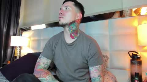 Snapshot of adamtatts chatting on 10-16-25, 05:41 Adam online show from 10-16-25, 05:41