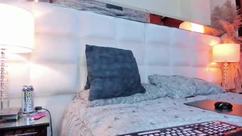 Snapshot of adamtatts chatting on 11-02-25, 05:10 Adam online show from 11-02-25, 05:10