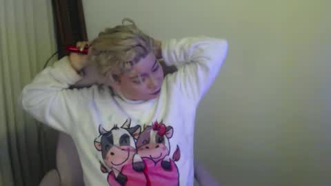 Snapshot of adan_romanoff chatting on 02-10-26, 08:29 adan_romanoff online show from 02-10-26, 08:29