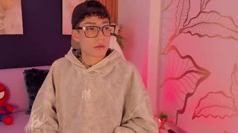 Adan  online show from 06-27-26, 11:37