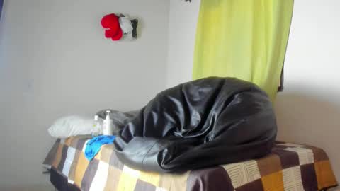   online show from 12-20-25, 08:16