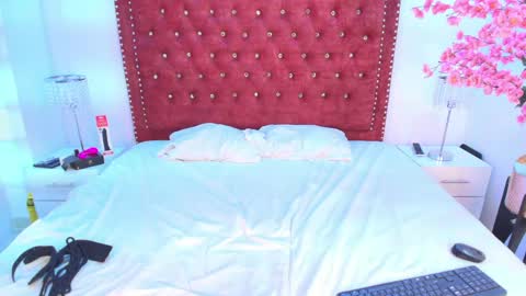 Adara and darek online show from 04-23-26, 03:30