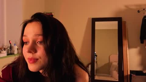 Snapshot of addy_moon chatting on 11-30-25, 06:12 Addy online show from 11-30-25, 06:12