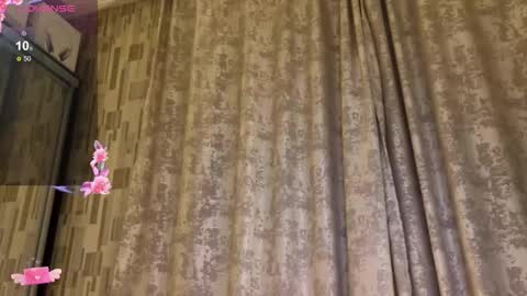 Adele online show from 02-15-26, 01:13