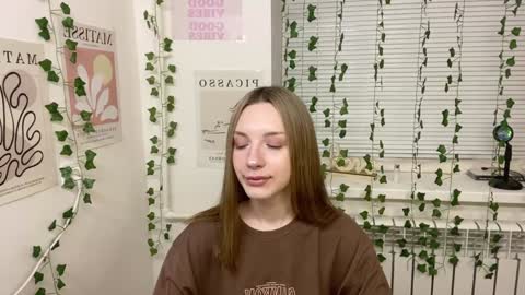 Snapshot of adele0_0 chatting on 12-23-24, 01:03 Adele online show from 12-23-24, 01:03