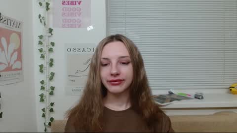 Snapshot of adele0_0 chatting on 01-04-25, 02:35 Adele online show from 01-04-25, 02:35