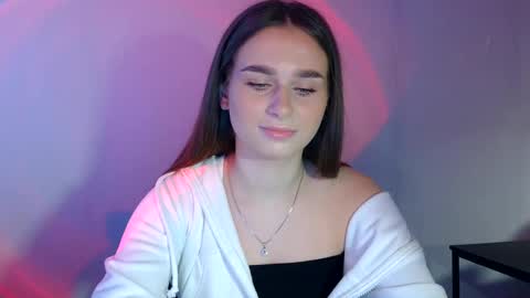 Adele Amore online show from 03-06-25, 07:47