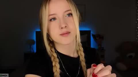 Snapshot of adele_armas chatting on 02-15-26, 09:22 Adele online show from 02-15-26, 09:22