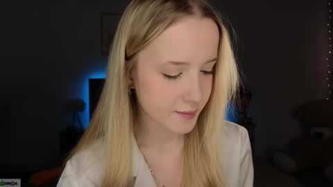 Snapshot of adele_armas chatting on 02-19-26, 09:33 Adele online show from 02-19-26, 09:33