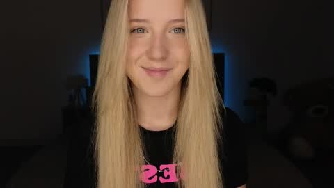 Adele online show from 04-03-26, 09:13