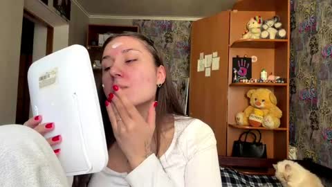 Poly online show from 04-22-26, 11:12